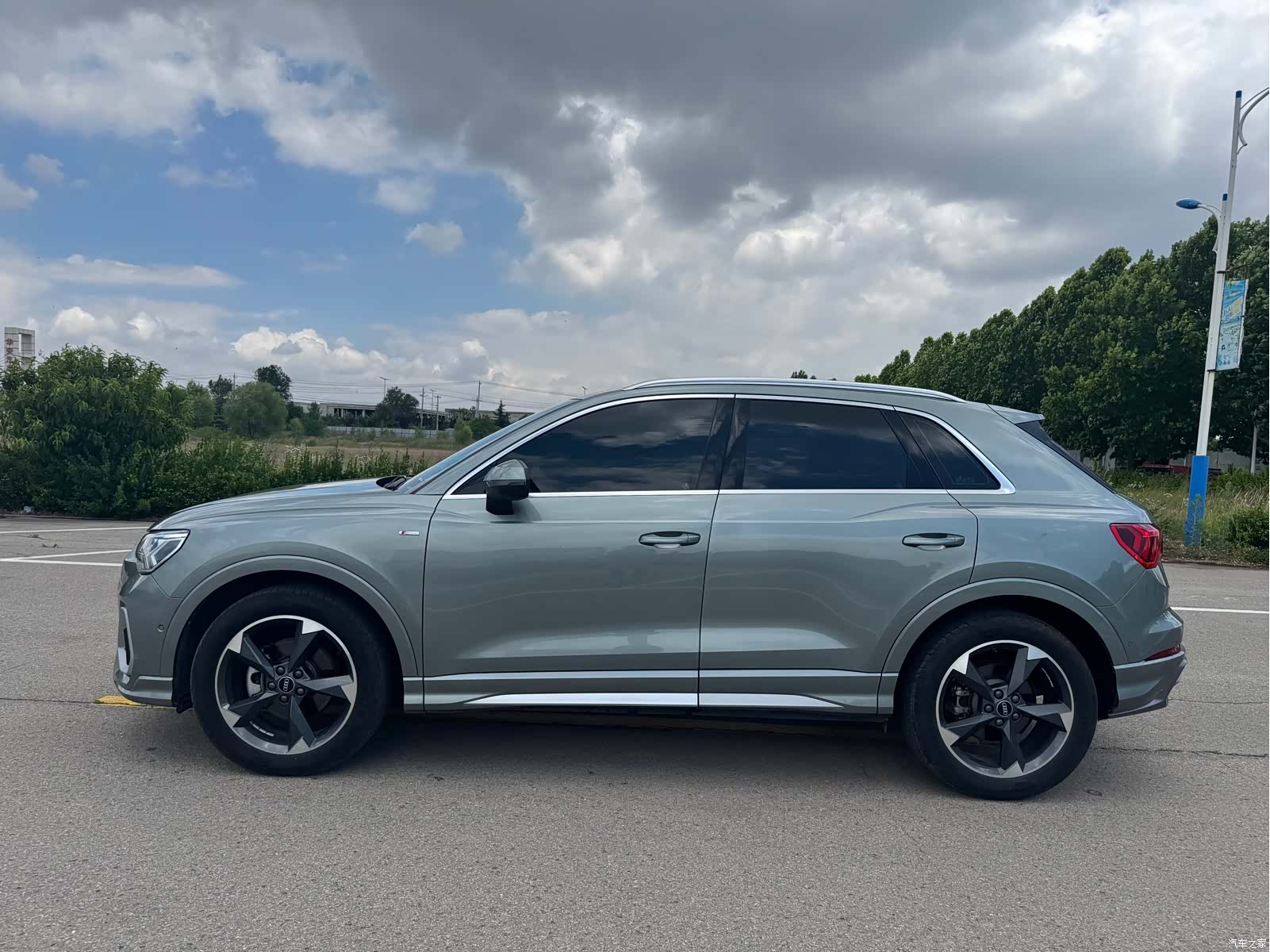 Audi Q3, 2023 4