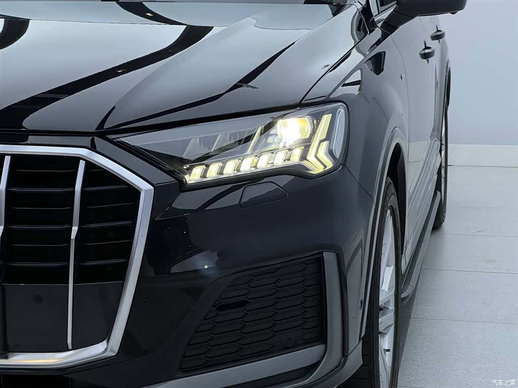 Audi Q7, 2021 6