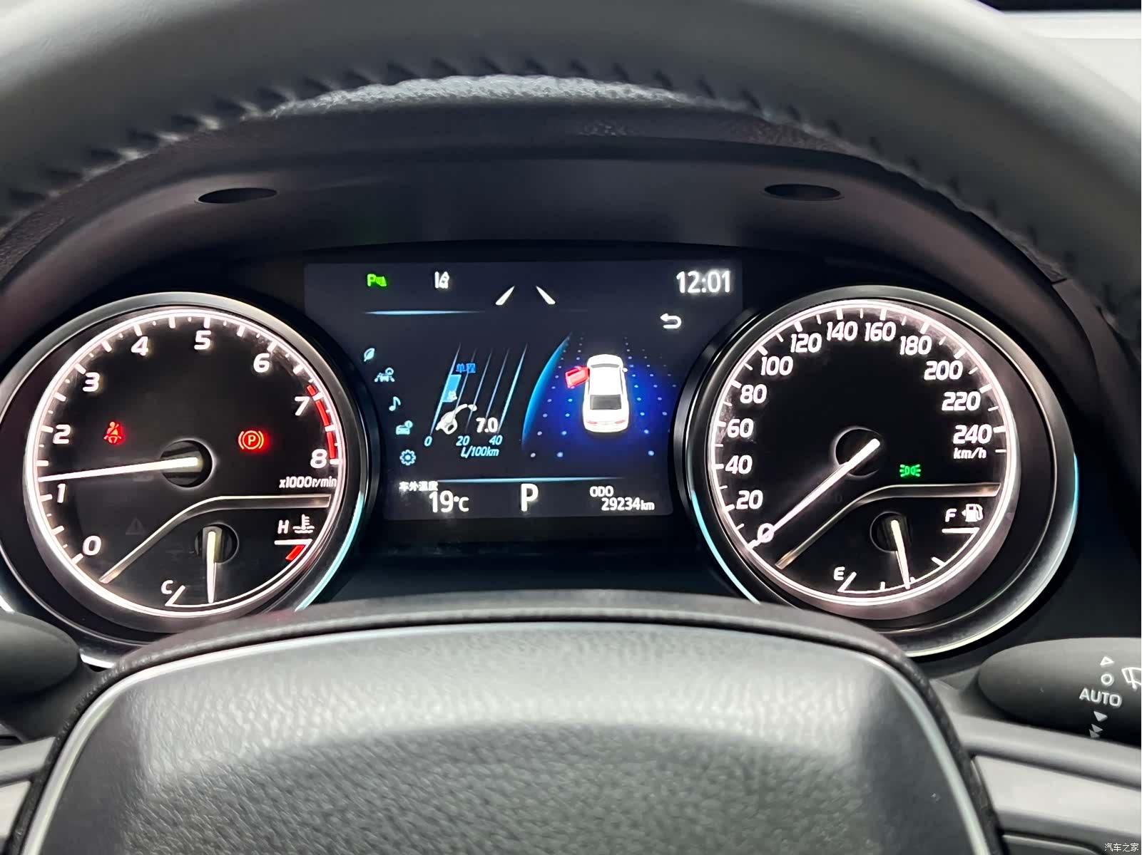 Toyota Camry, 2023 19