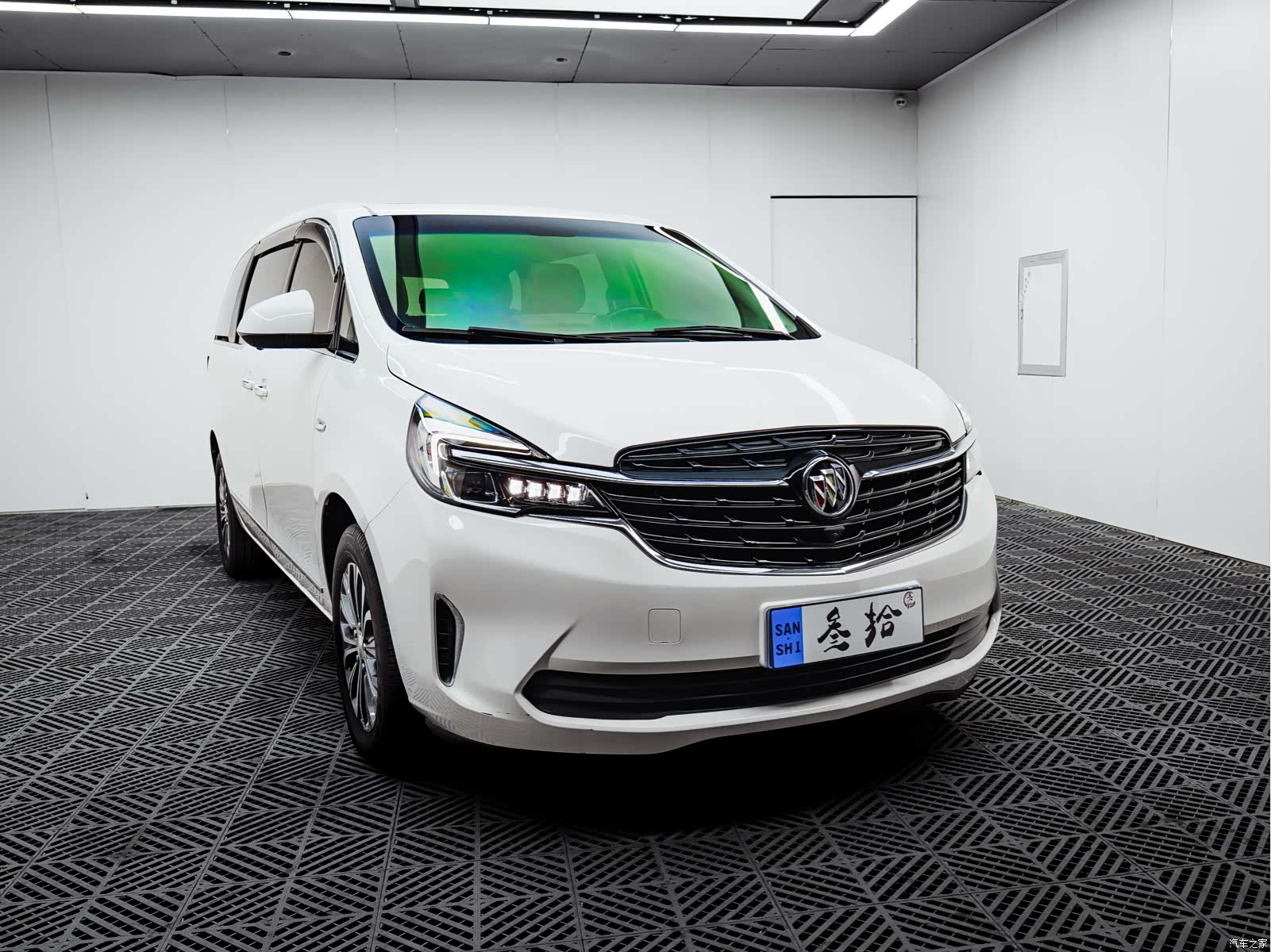 Buick GL8, 2022 4