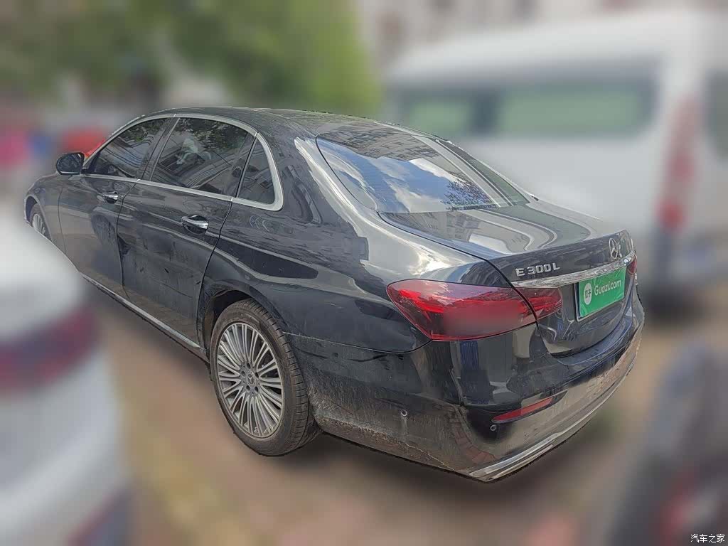 Mercedes-Benz E-Class, 2022 4
