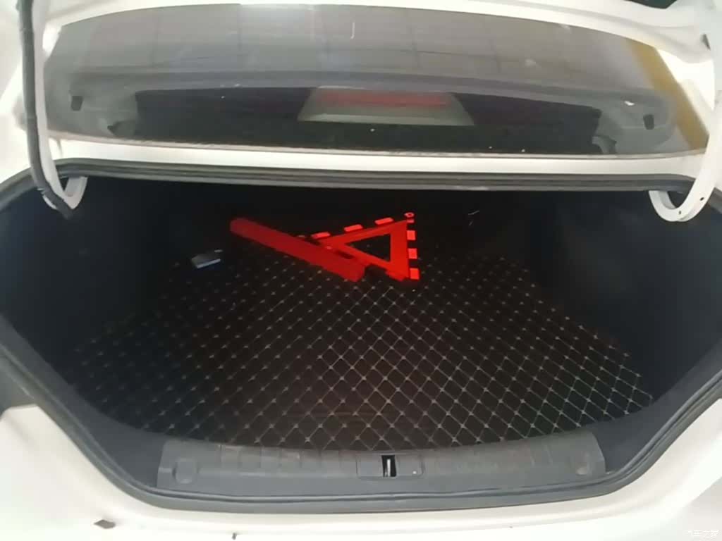 Geely Binray, 2020 19