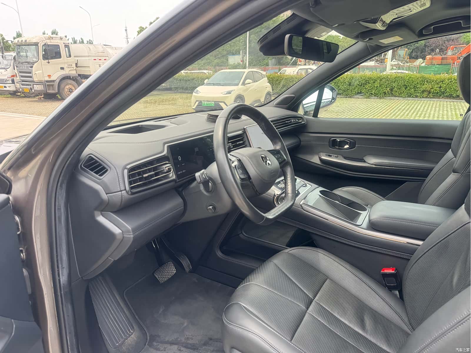 NIO ES8, 2022 10