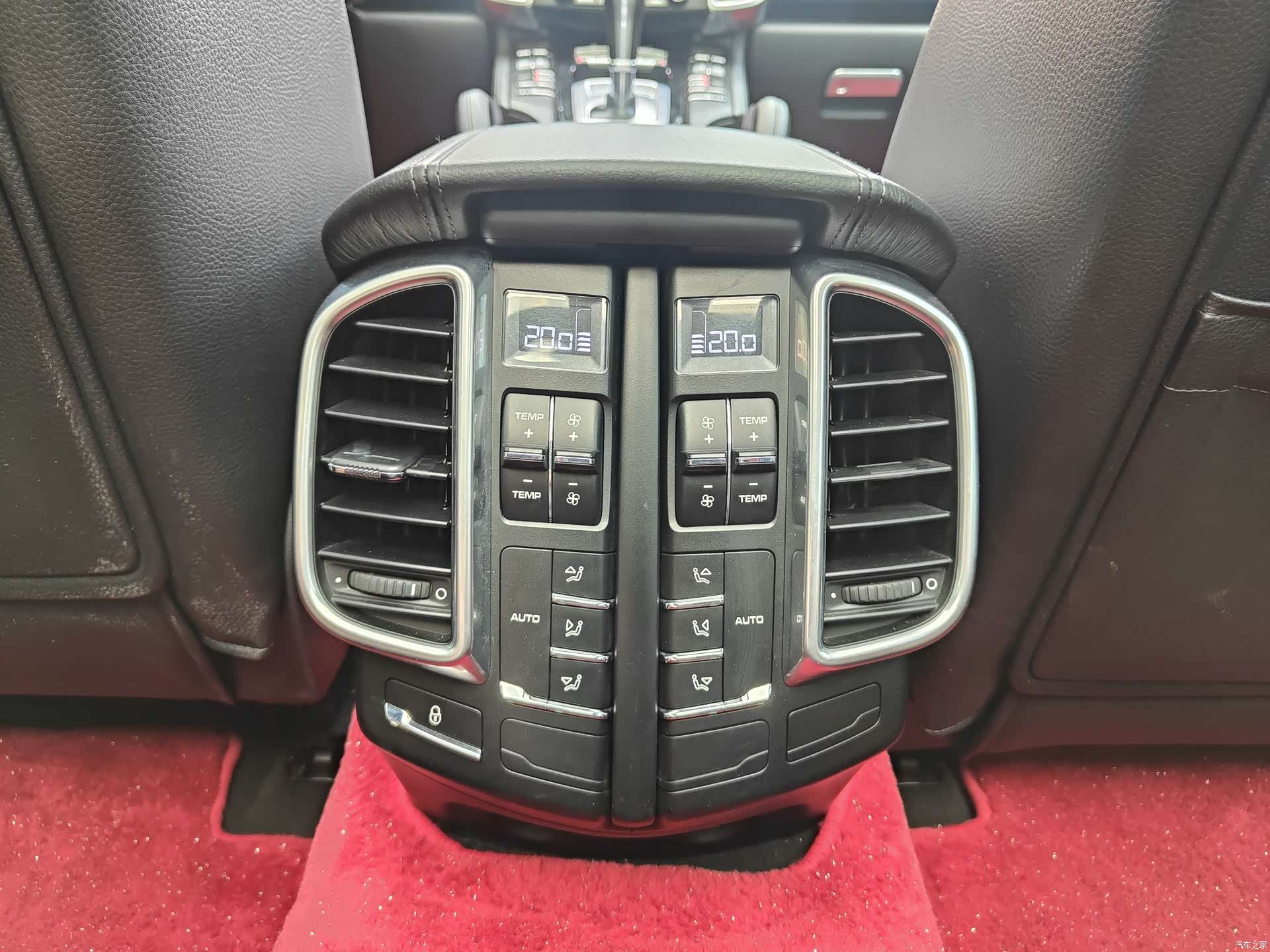 Porsche Cayenne, 2017 12