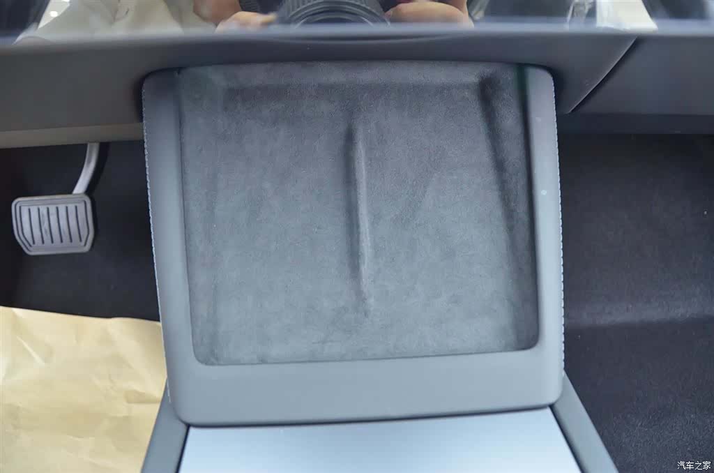 Tesla Model 3, 2026 8