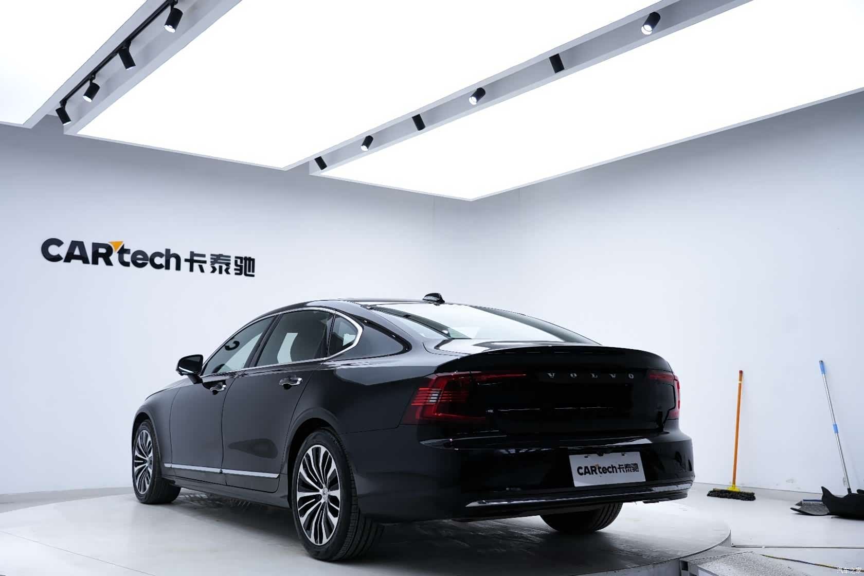 Volvo S90, 2023 10