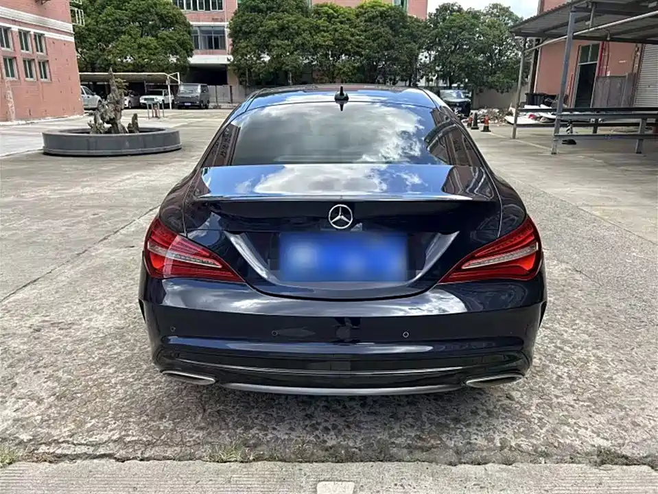 Mercedes-Benz CLA Mercedes-Benz CLA