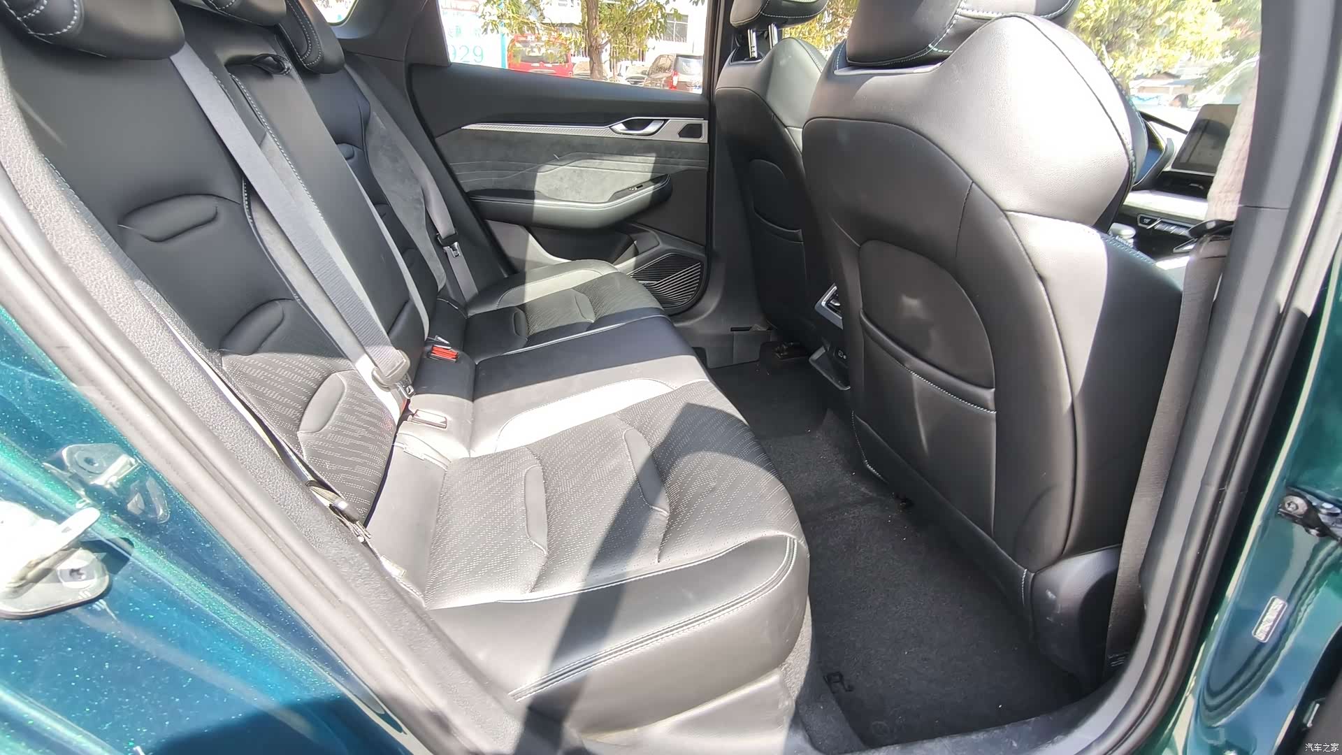 Geely Preface, 2022 16