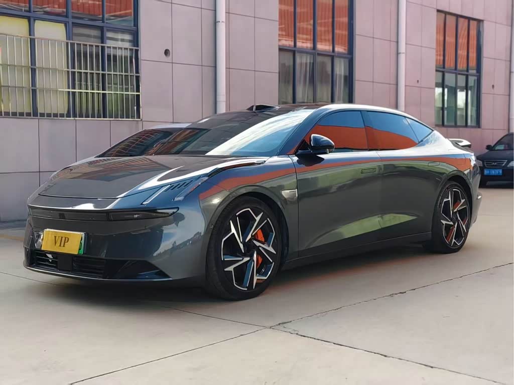Lynk & Co Z10