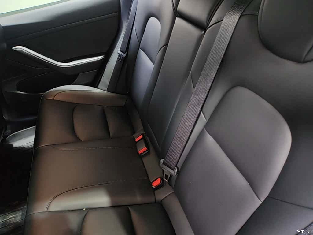 Tesla Model 3, 2020 13