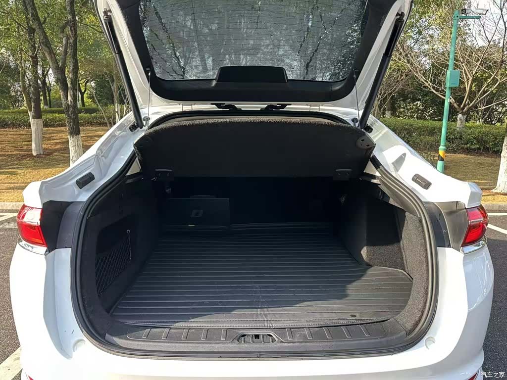 Geely Xingyue, 2021 9