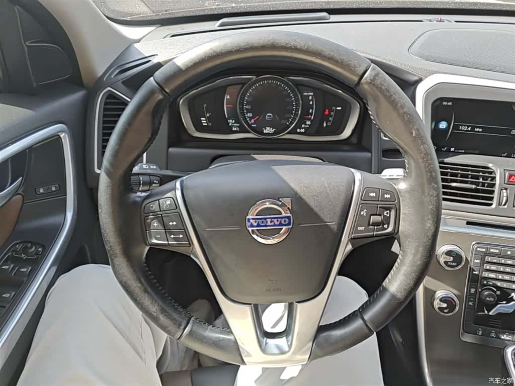 Volvo XC60, 2015 11