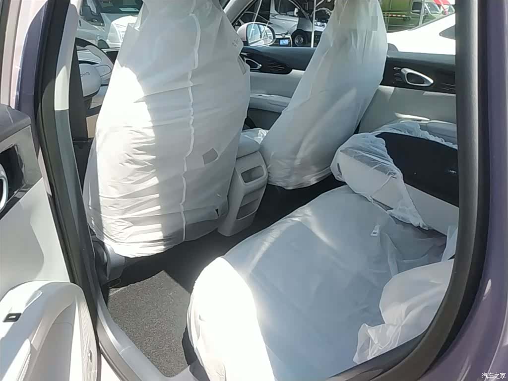 Geely Xingyuan, 2026 17