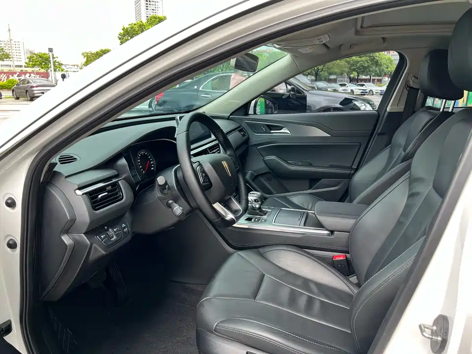 Hongqi H5