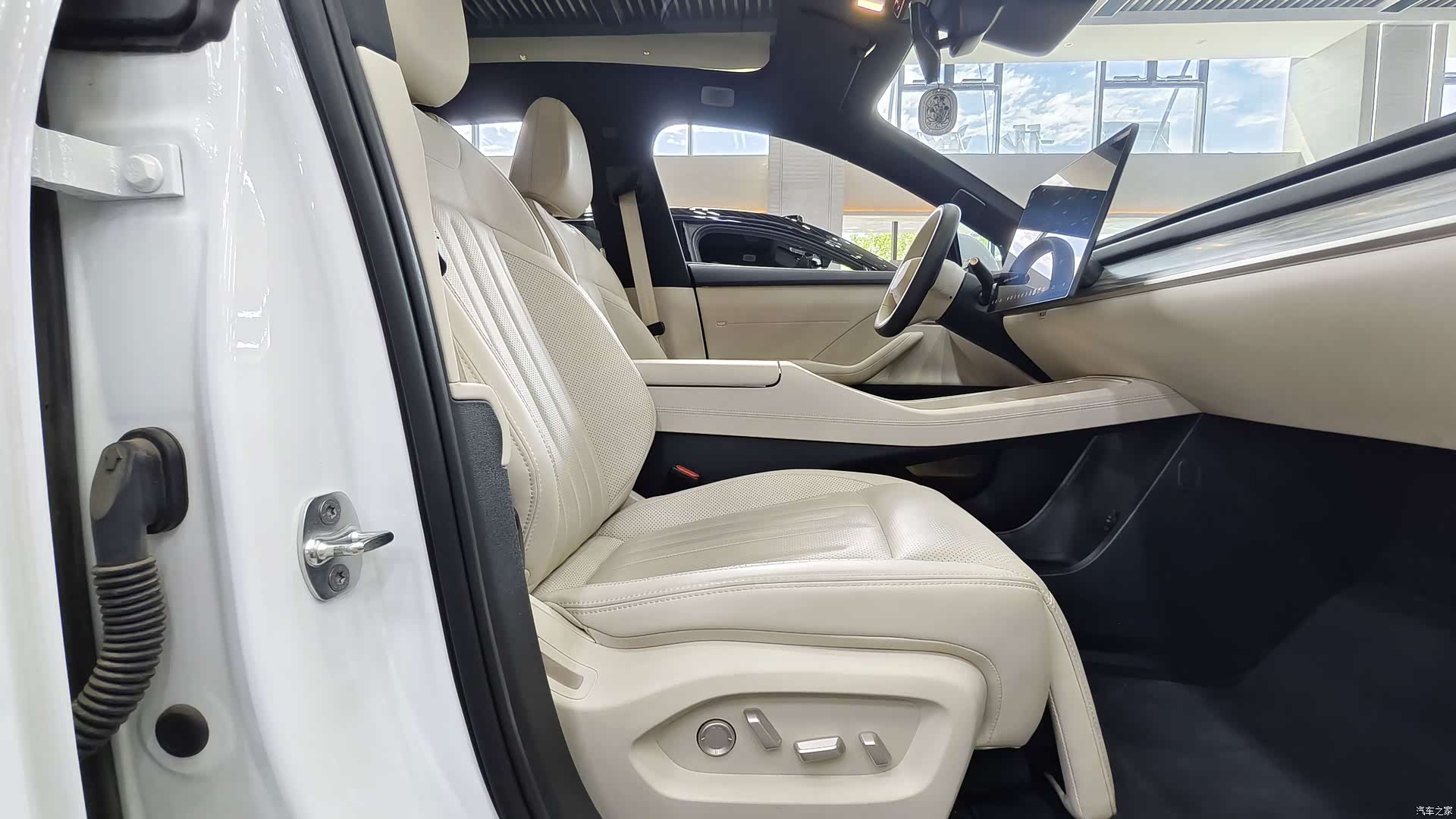 NIO L60, 2025 8