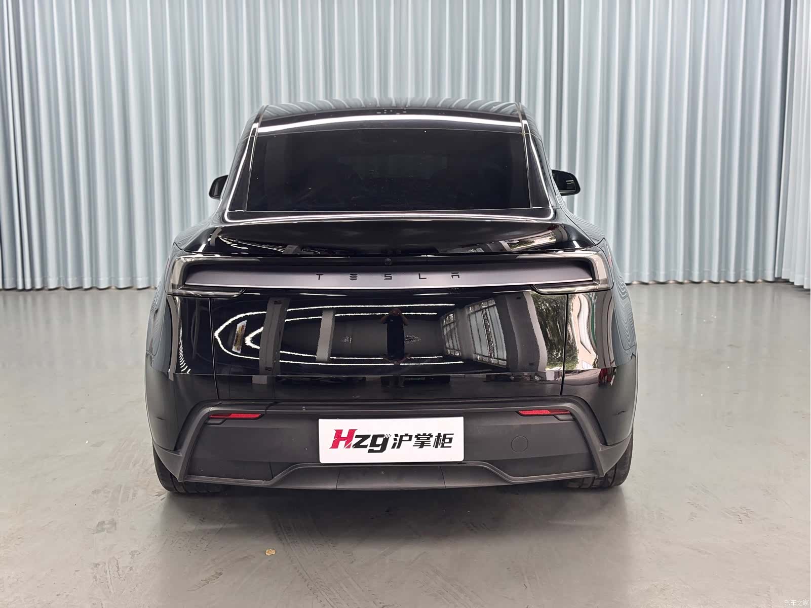 Tesla Model Y, 2025 8