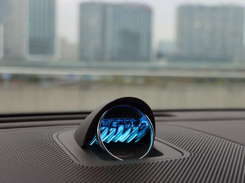 AITO Ask the world M9