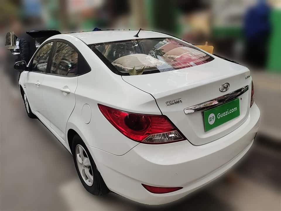 Hyundai Rena
