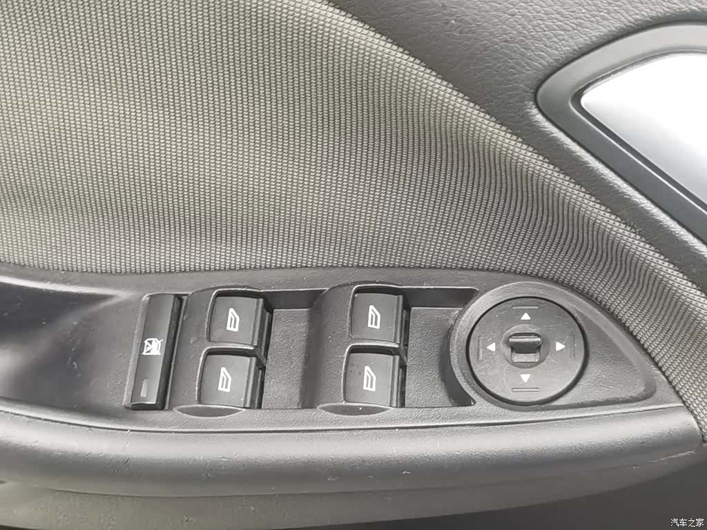 Ford Focus, 2015 9