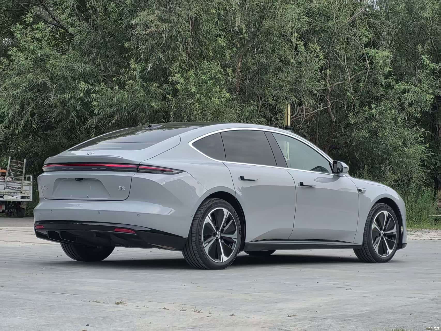 NIO ET5, 2026 все фото