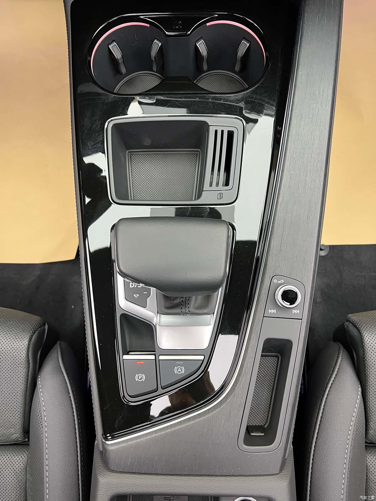 Audi A4L, 2024 13