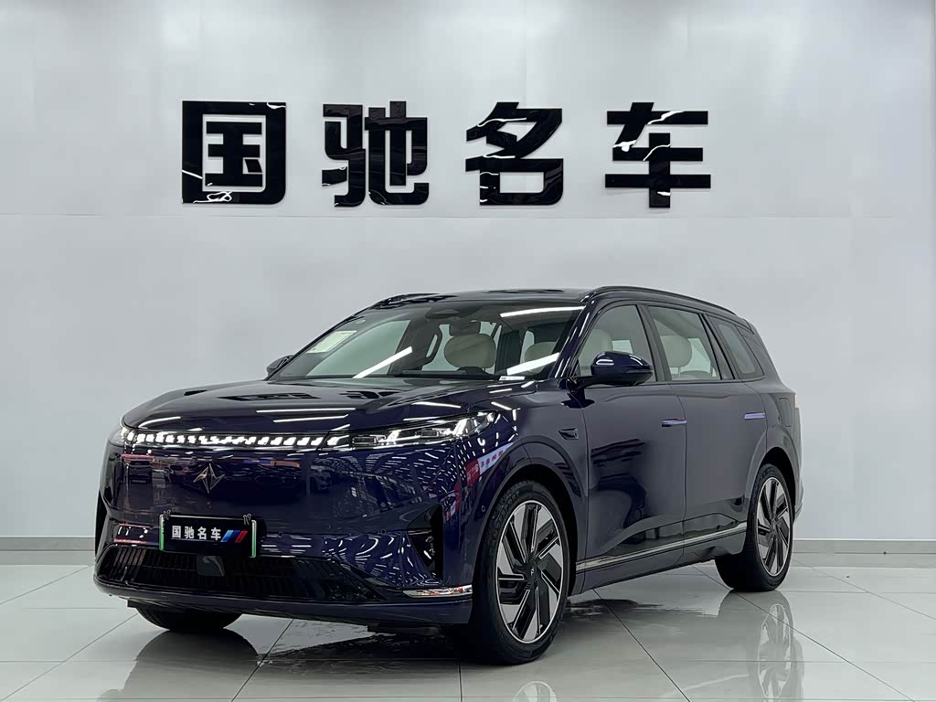 Dongfeng eπ008