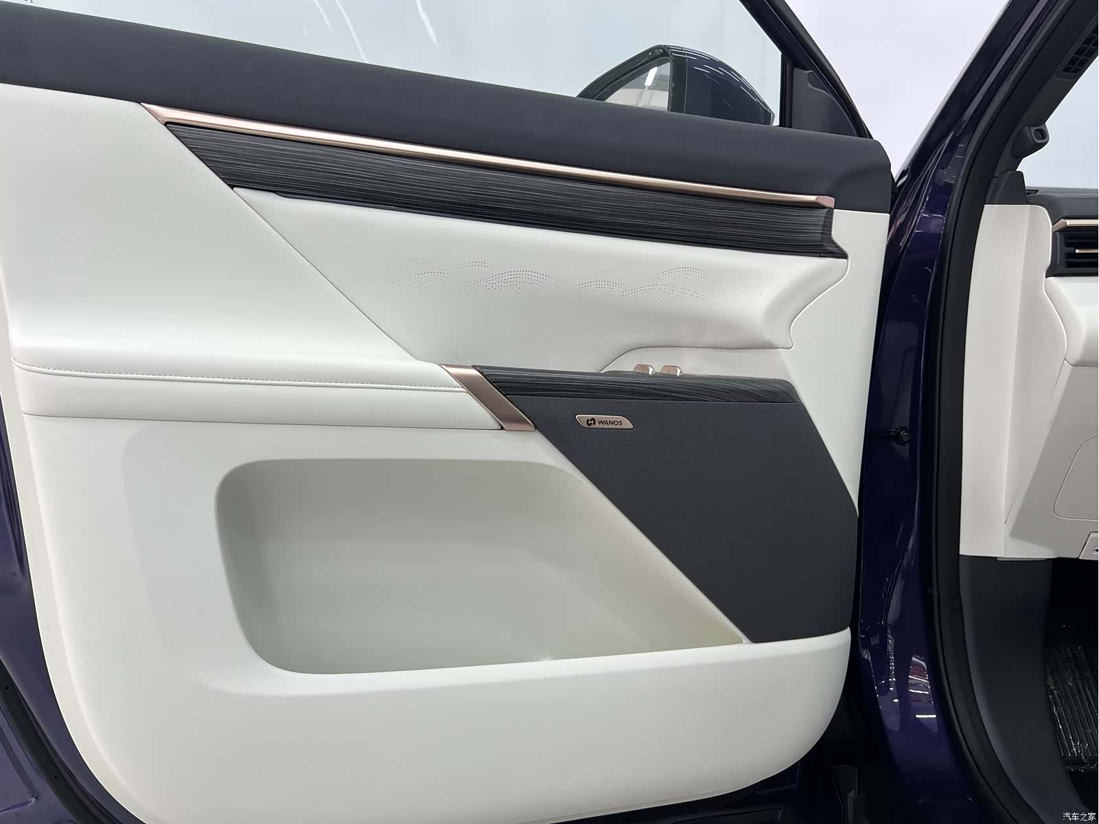 DongFeng eπ008, 2025 23