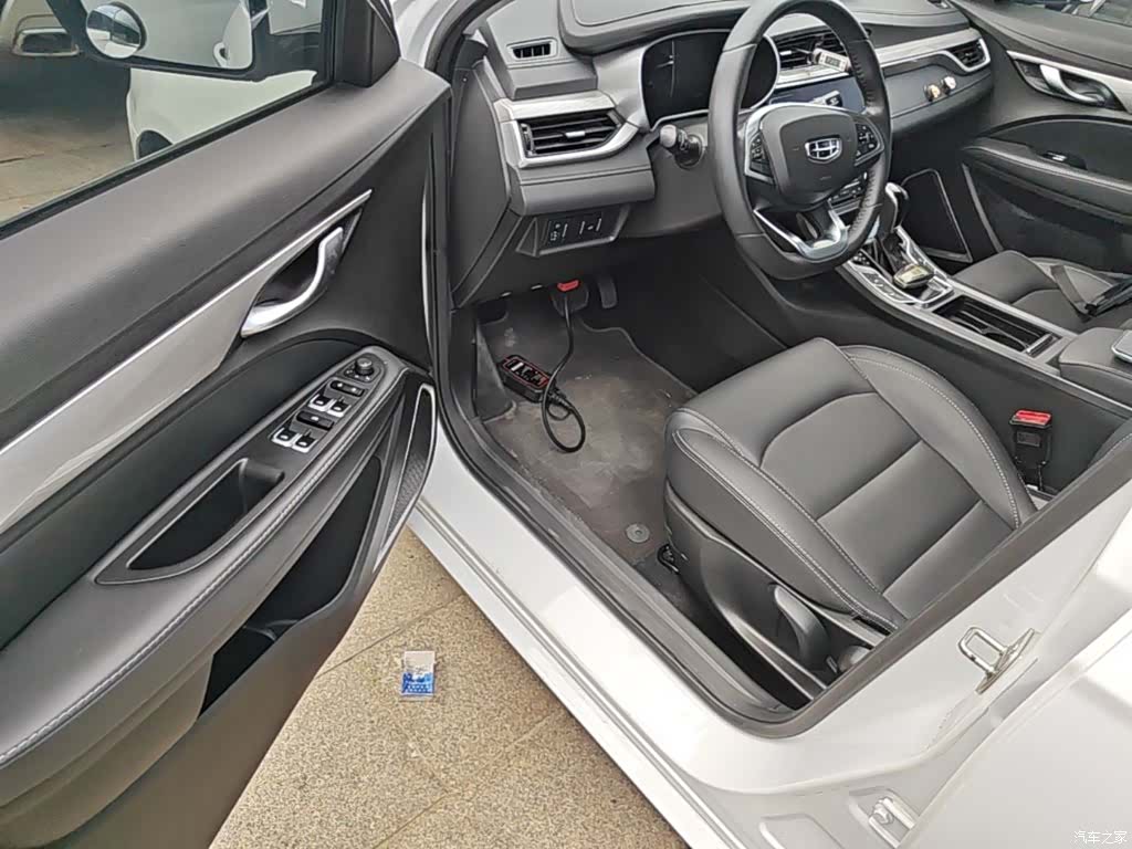 Geely Emgrand, 2021 16