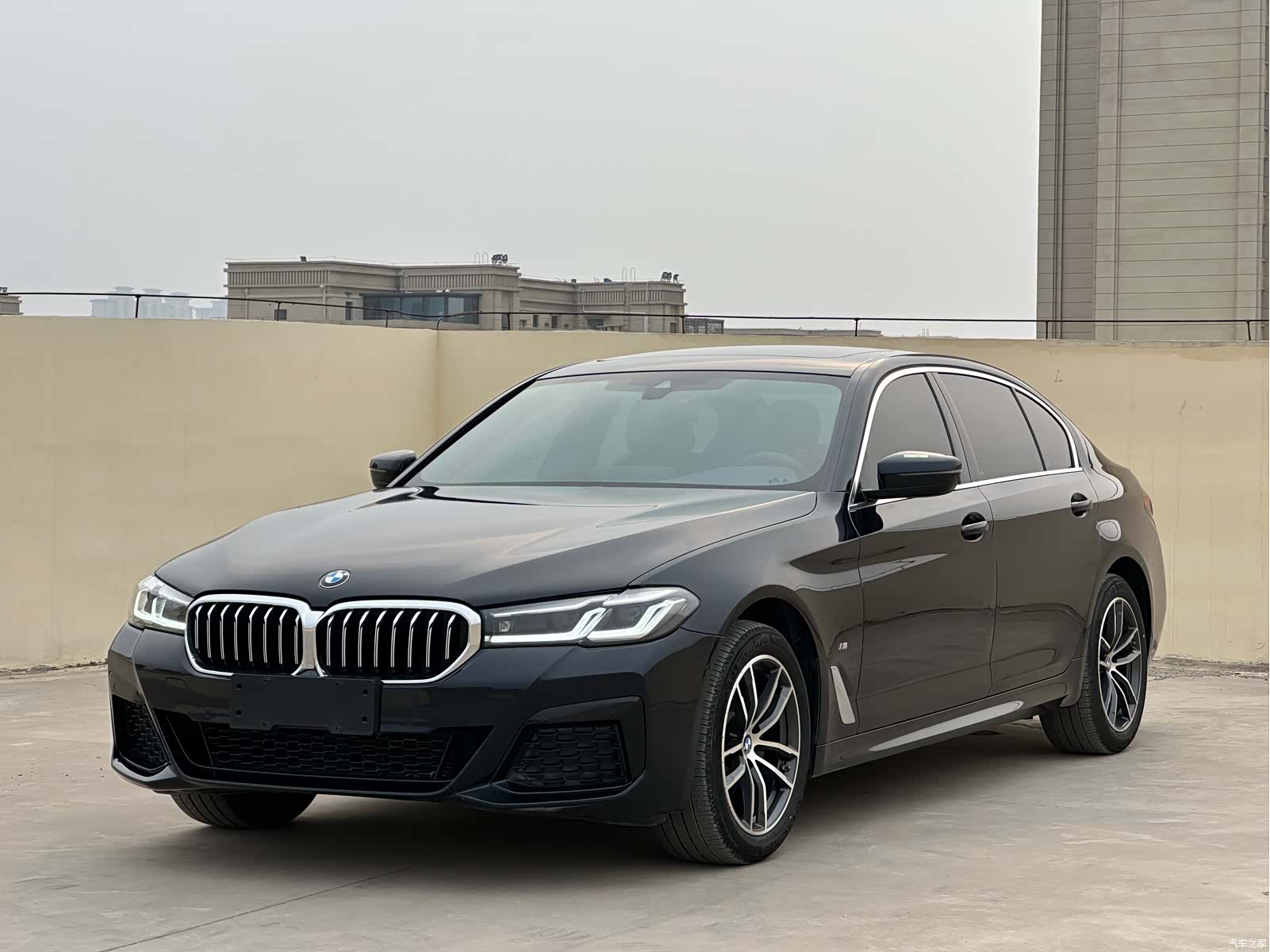 BMW 5 Series, 2022 1