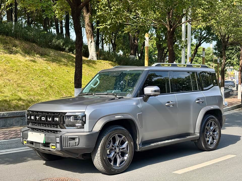 Jetour Jet Traveler C-DM