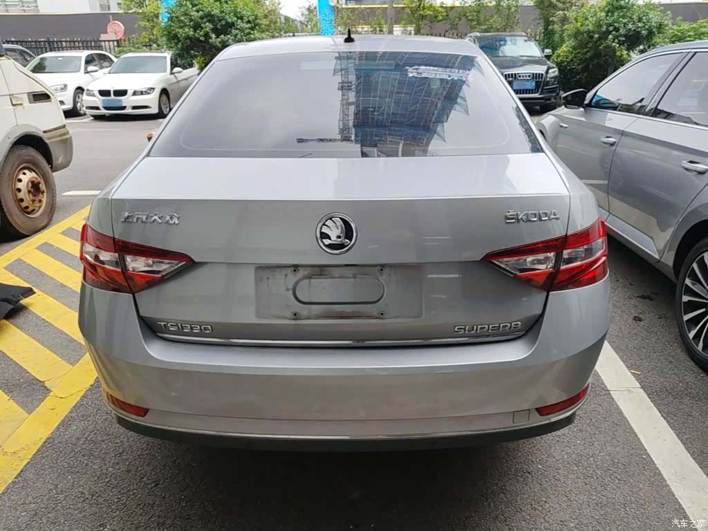 Skoda Superb, 2018 4
