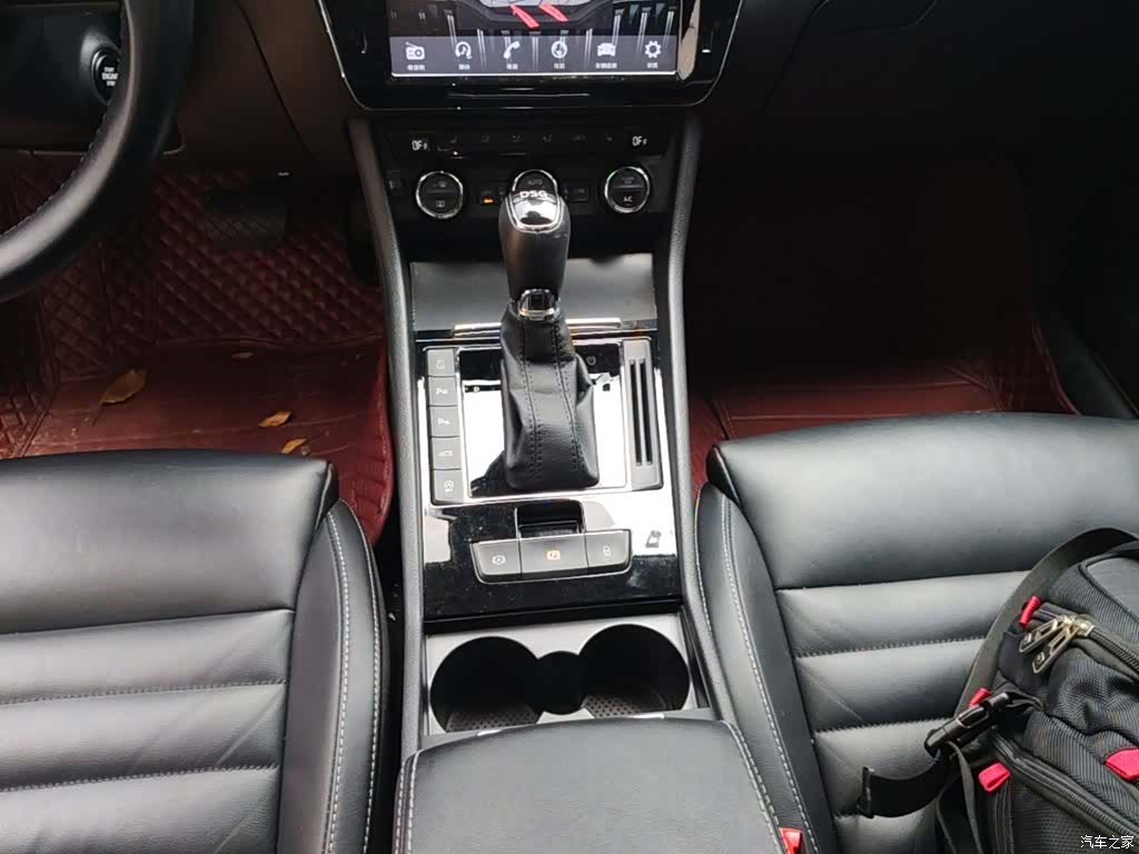 Skoda Superb, 2018 11