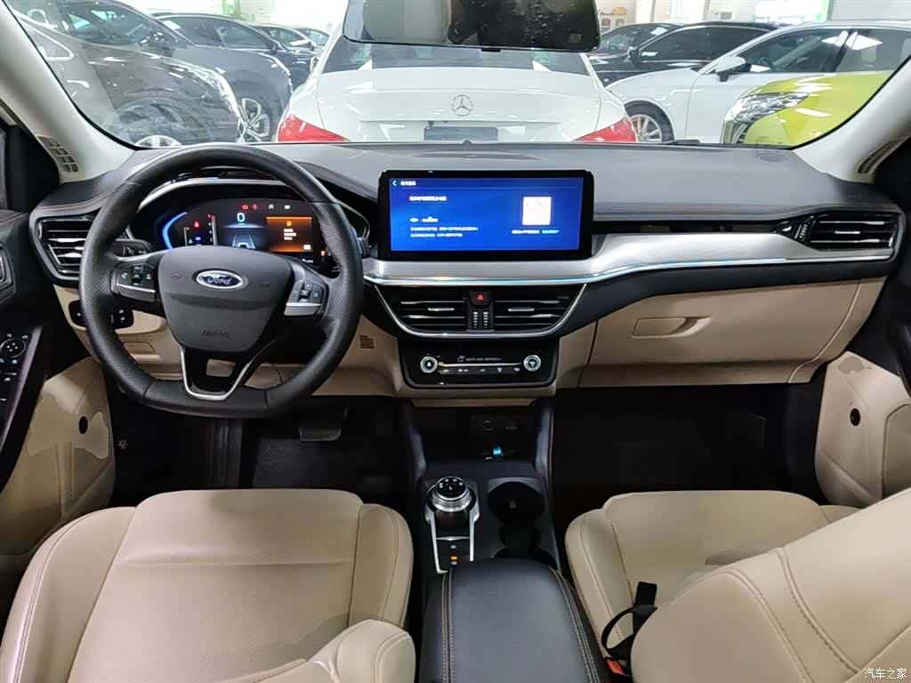 Ford Focus, 2021 10