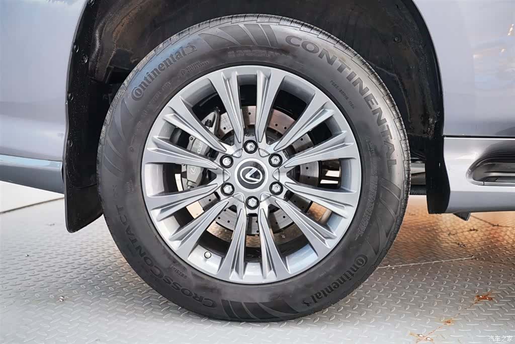 Lexus GX, 2024 4