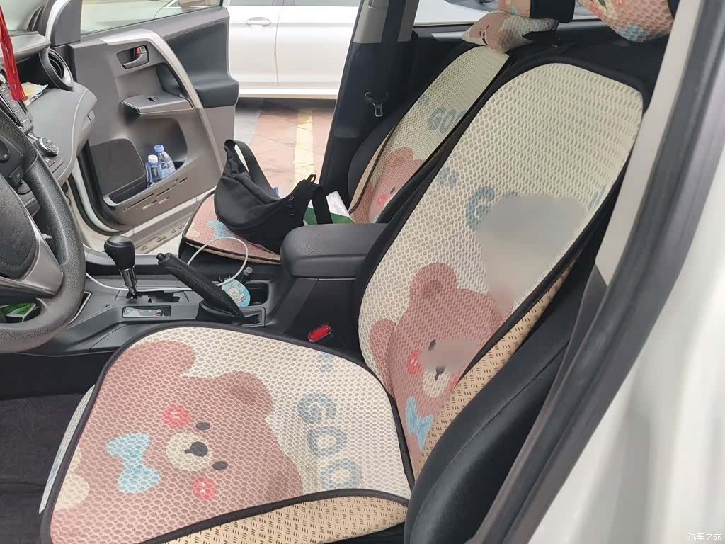 Toyota RAV4, 2016 8