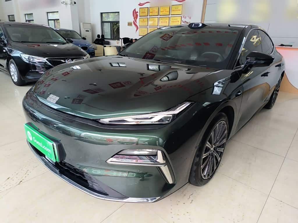 Geely Galaxy Starshine 8