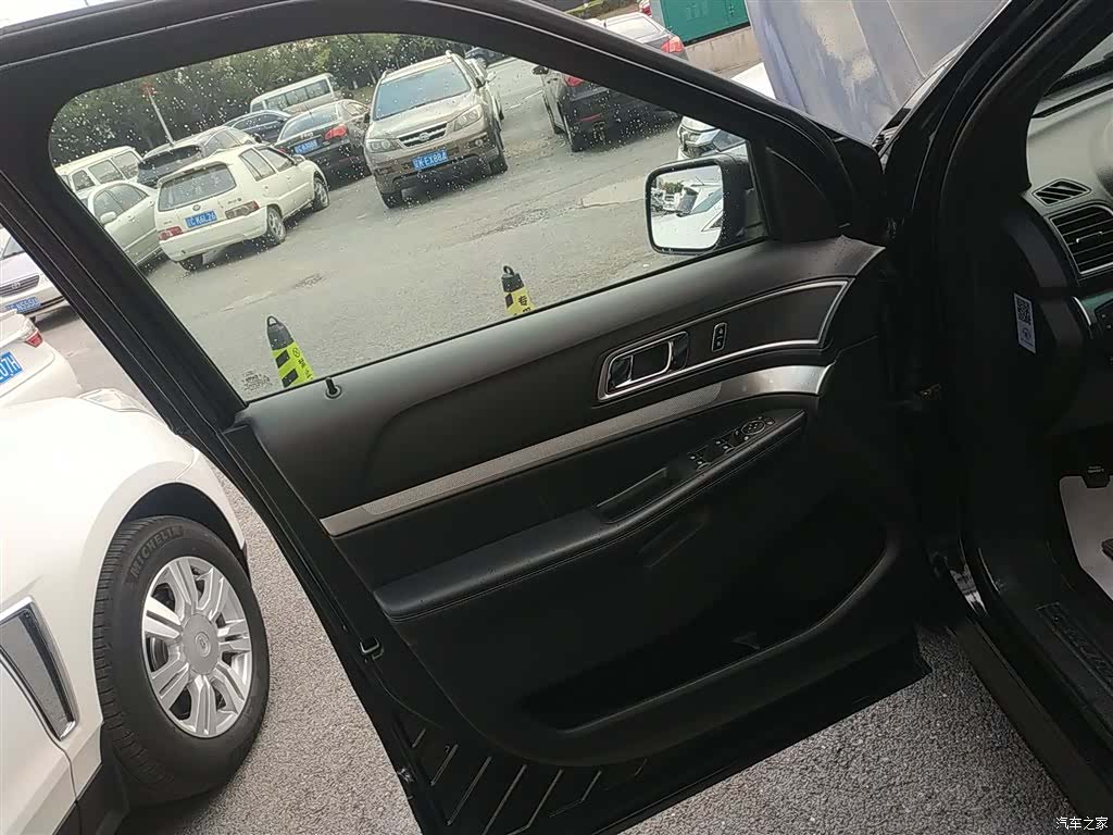 Ford Explorer, 2017 21