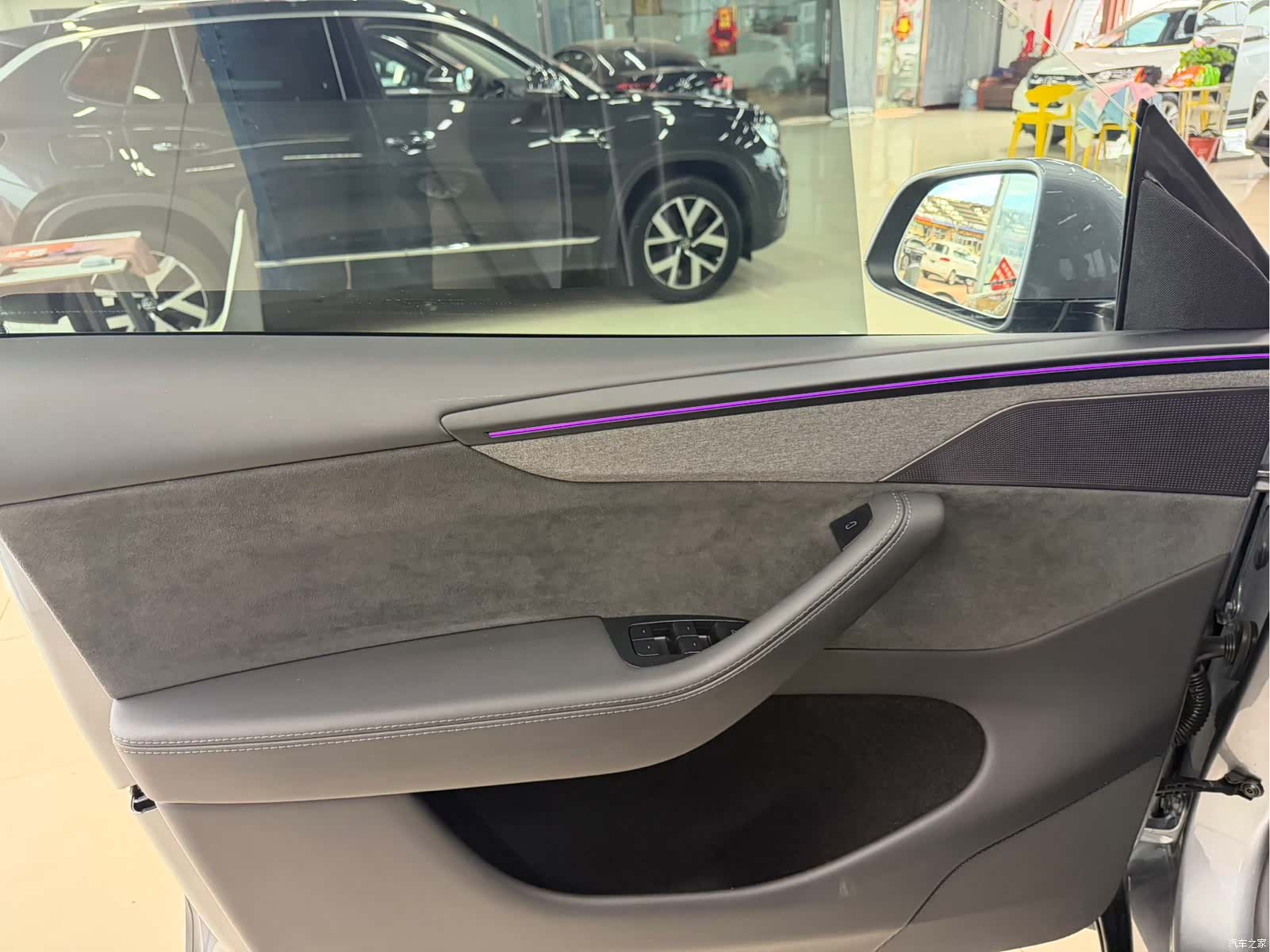 Tesla Model Y, 2025 все фото