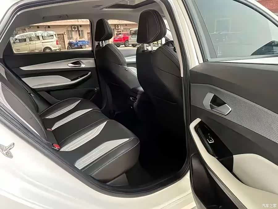 Geely Binray, 2023 6