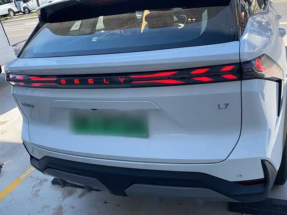 Geely Galaxy Galaxy L7