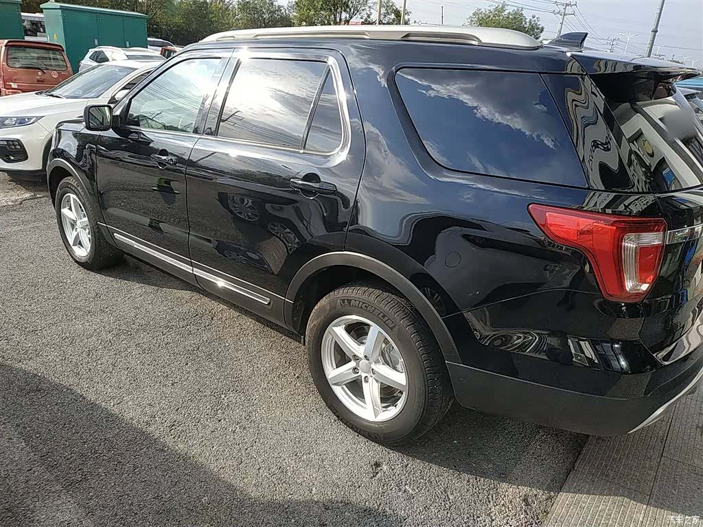 Ford Explorer, 2017 4
