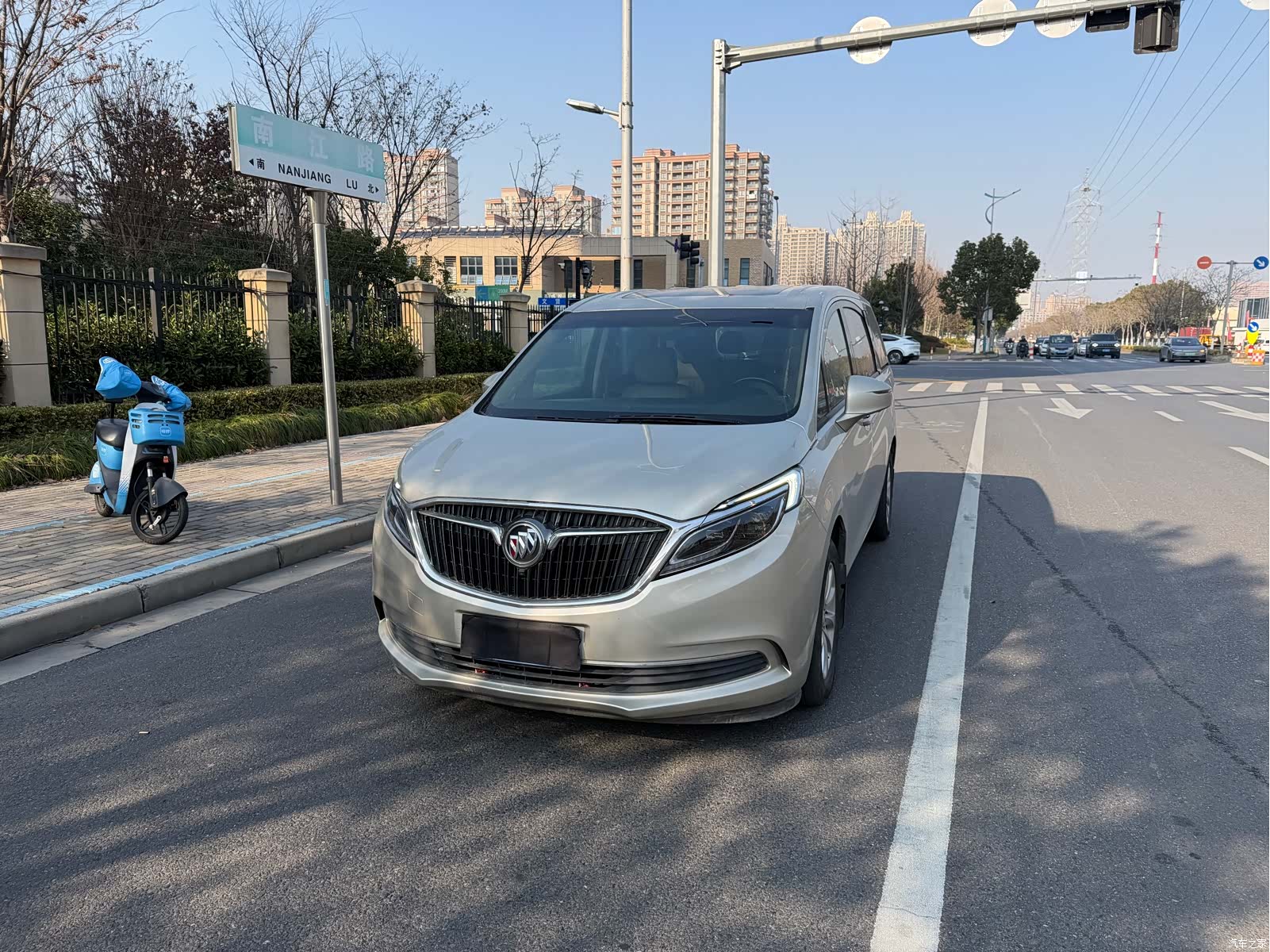 Buick GL8, 2019 2