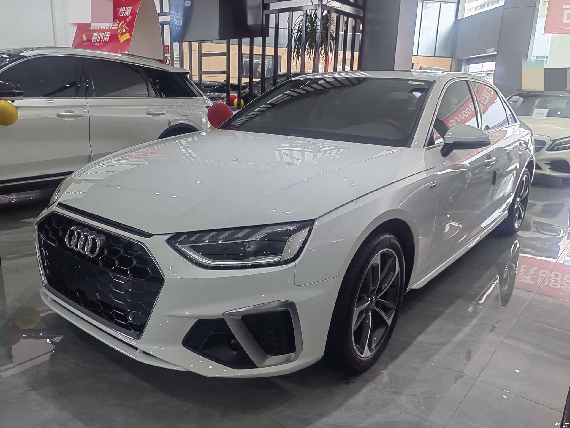 Audi A4L, 2021 1