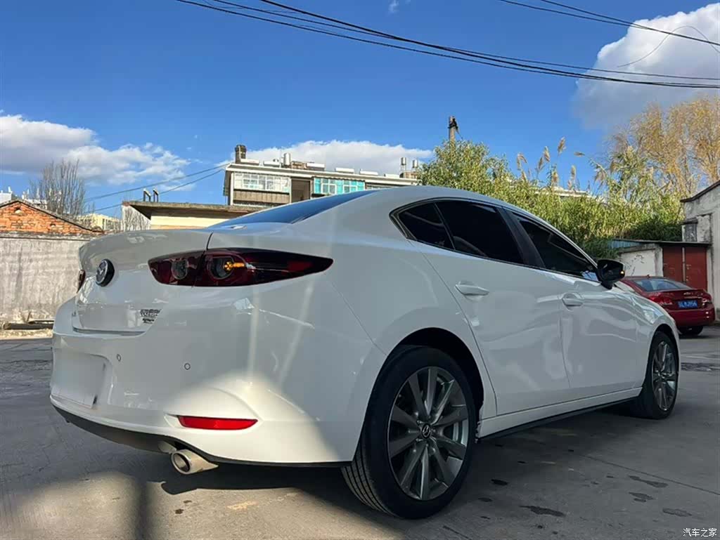 Mazda Mazda3, 2024 10