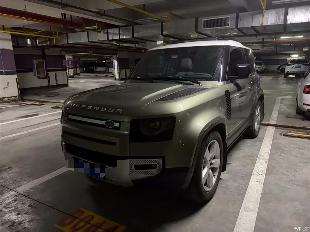 Land Rover Defender