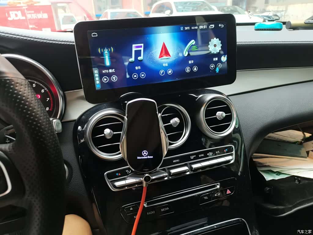 Mercedes-Benz GLC, 2017 14