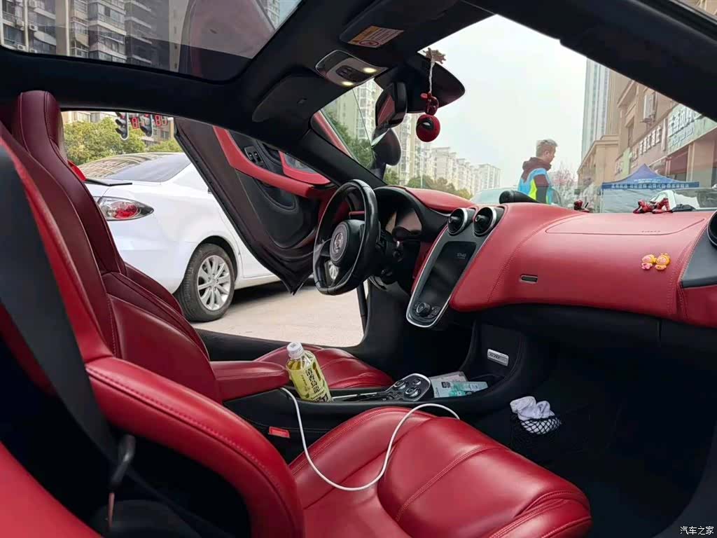 McLaren 570, 2017 7