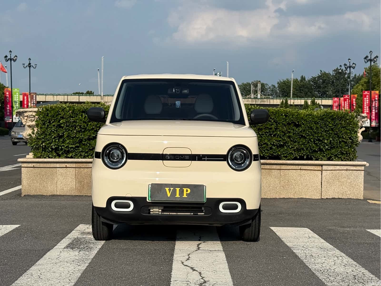 Geely Panda, 2025 2