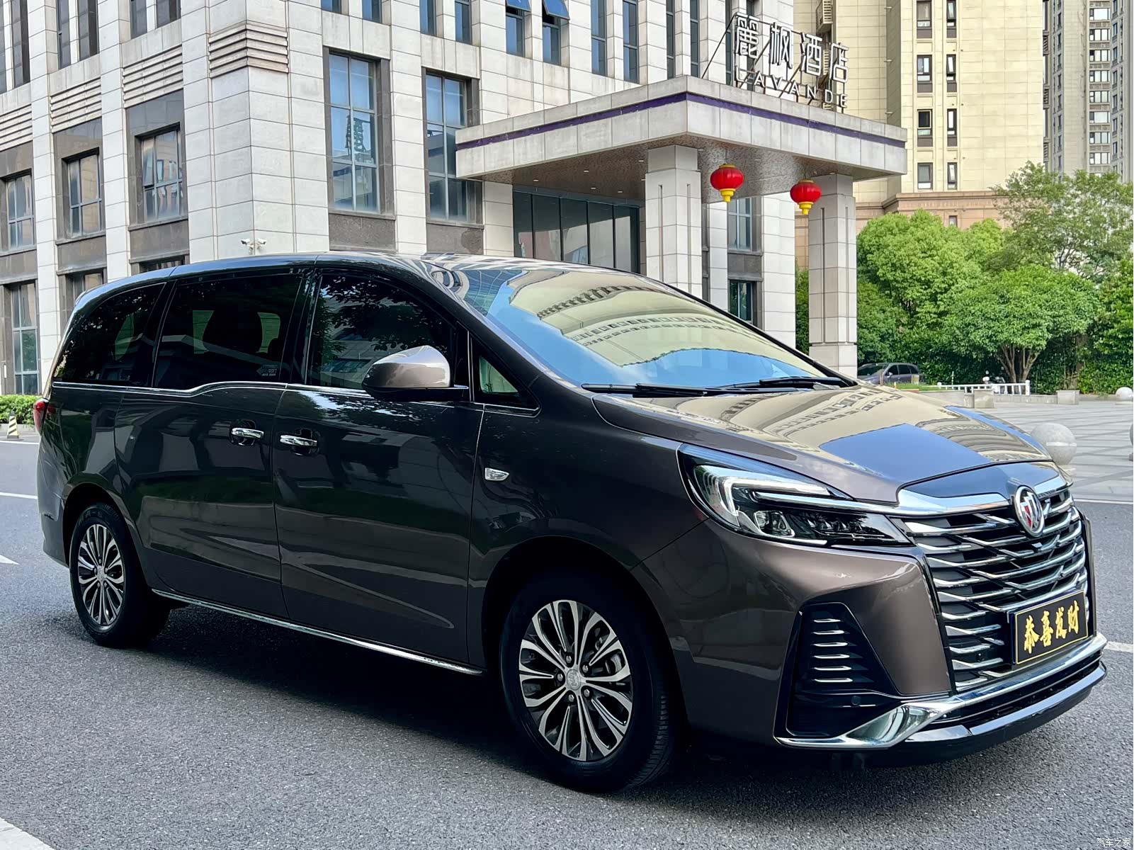 Buick GL8, 2024 3