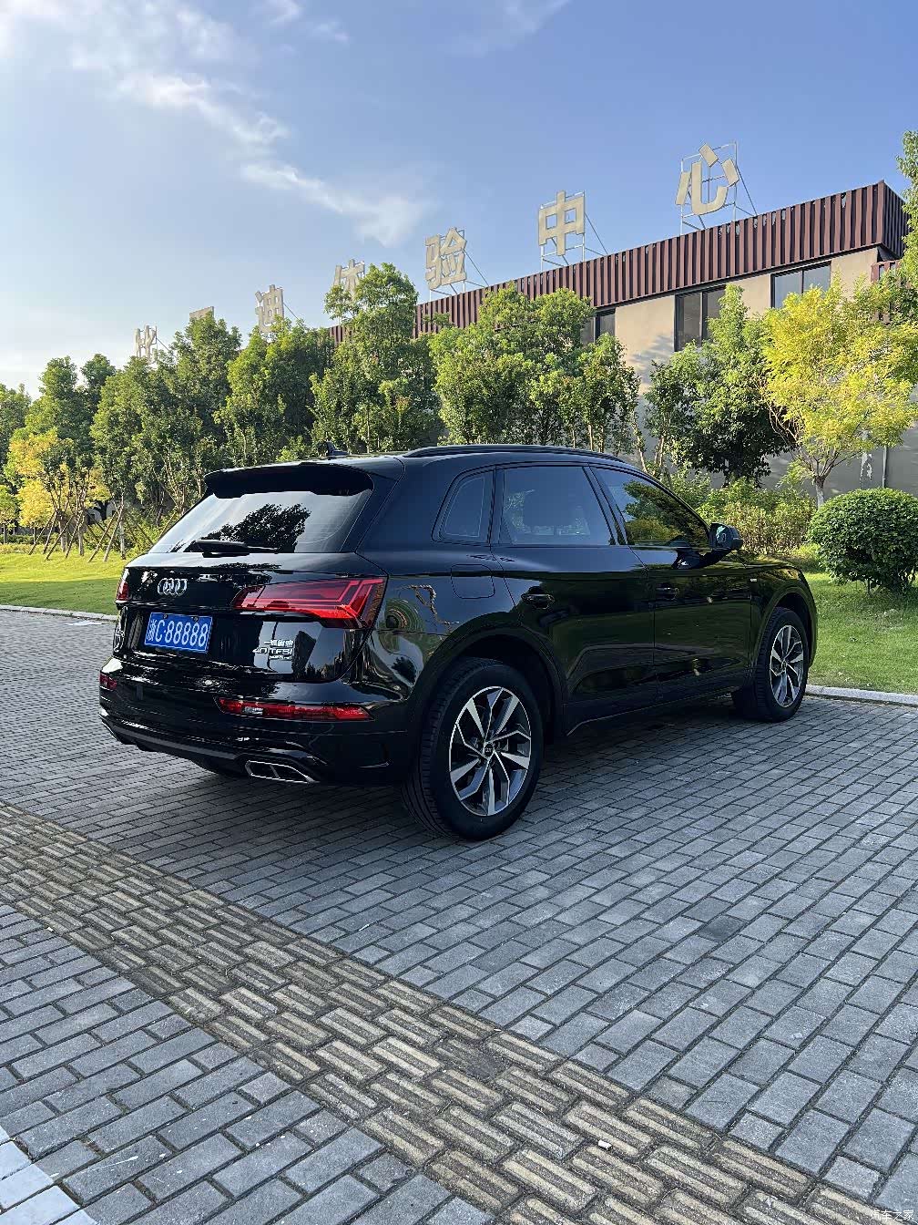 Audi Q5L, 2023 9